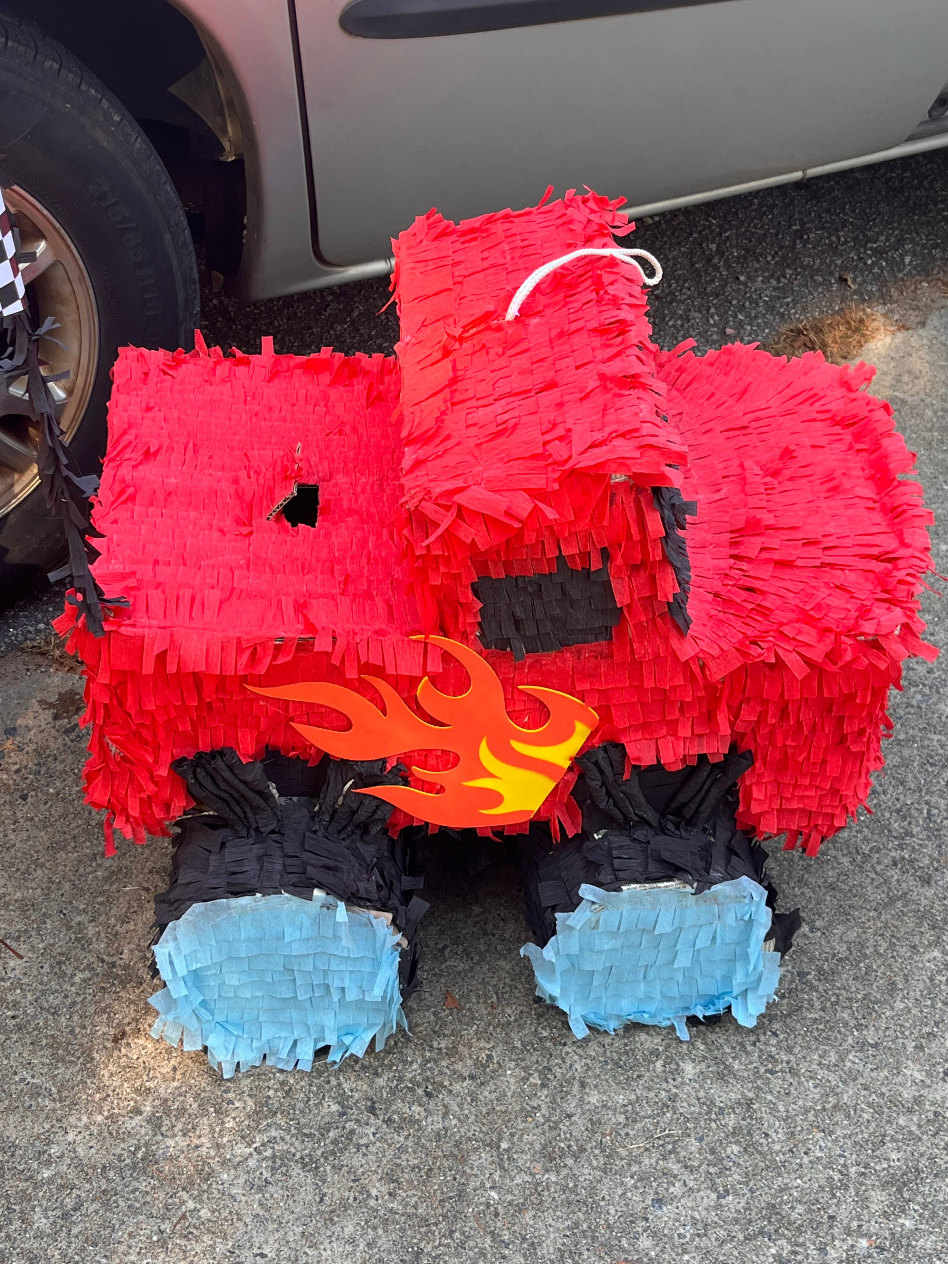 (Piñatas) tractors and monster trucks